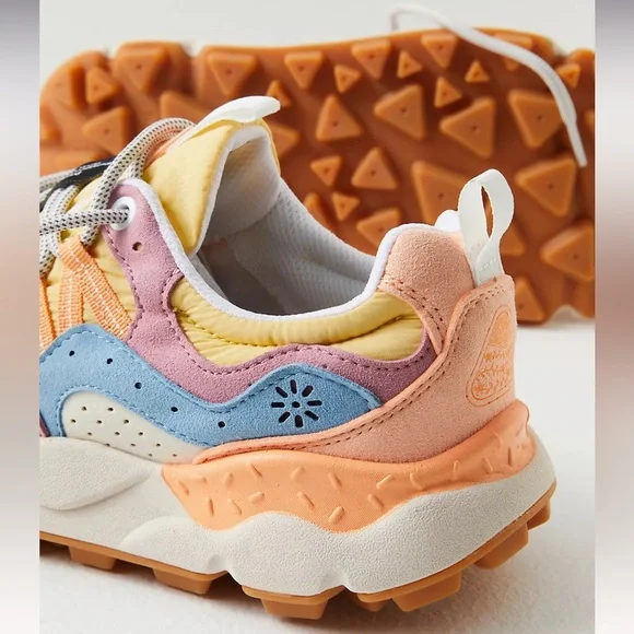 NWT Flower Mountain Novo Sneakers - Picture 3 of 14